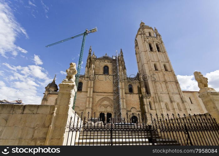 View of the Cathedral of Segovia, the Roman Catholic church built between 1525-1577 in a late Gothic style, Segovia, Spain.