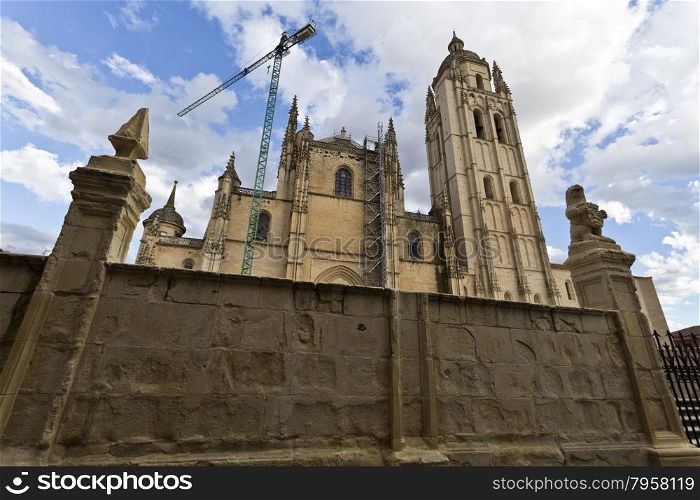View of the Cathedral of Segovia, the Roman Catholic church built between 1525-1577 in a late Gothic style, Segovia, Spain.