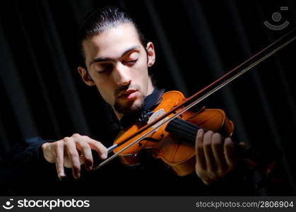 Violin player playing the intstrument