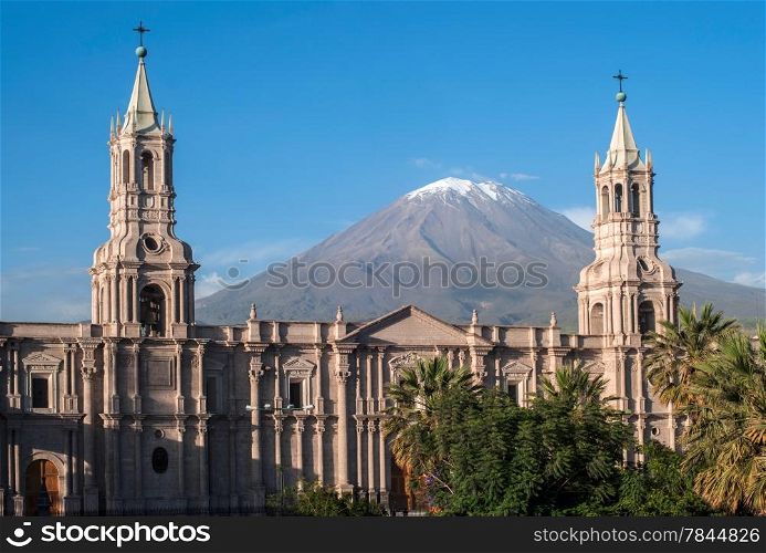 Volcano El Misti overlooks the city Arequipa in southern Peru. Arequipa is the capital city of the Arequipa Region in southern Peru, it is the second most populous city of the country. Arequipa lies in the Andes mountains, at an altitude of 2,335 meters (7,661 ft) above sea level; the former snow-capped volcano El Misti overlooks the city.