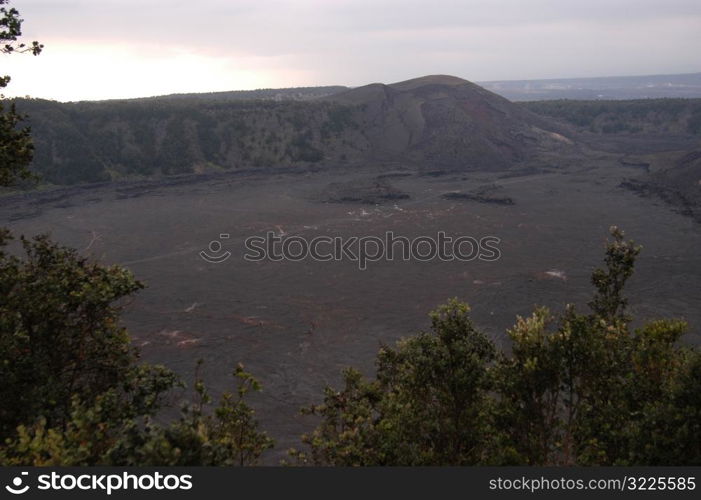 Volcano National Park - Hawaii - craters