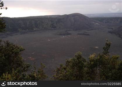 Volcano National Park - Hawaii - craters