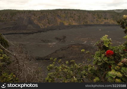 Volcano National Park - Hawaii - craters