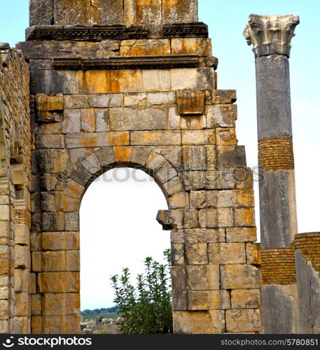 volubilis in morocco africa the old roman deteriorated monument and site