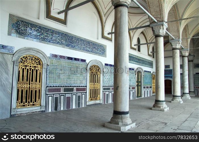 Wall and columns in Topkapi palace in Istanbul, Turkey