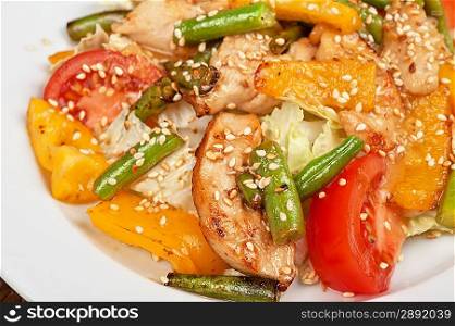 Warm salad with chicken