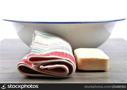 Washing utensils