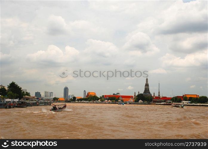 Wat arun from the Chao Praya River Bangkok Thaliand on 27 august 2011