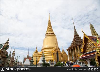 Wat Phra Kaew is Thailand&rsquo;s major tourist attractions in Bangkok. Unique Thai art of beauty.