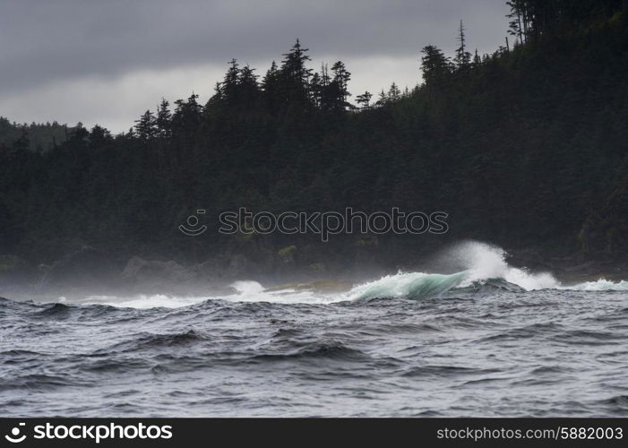 Waves in the Pacific Ocean, Skeena-Queen Charlotte Regional District, Haida Gwaii, Graham Island, British Columbia, Canada