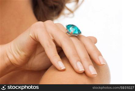 wedding, bridal, jewellery and luxury concept - picture of beautiful woman with cocktail ring