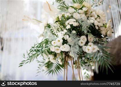 wedding decor with natural element