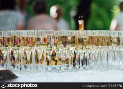 wedding glasses for wine and ch&agne from clear crystal