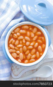 White beans with tomato sauce