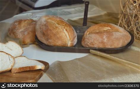 white bread processed in the basket