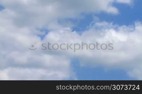 White cumulus clouds ,time lapse
