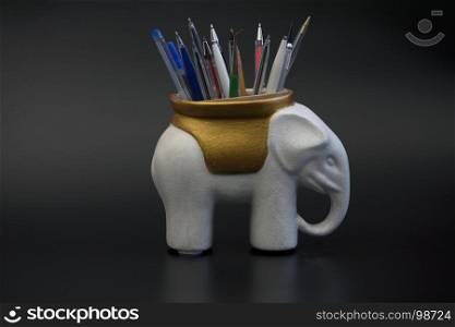 White elephant, pencil holder