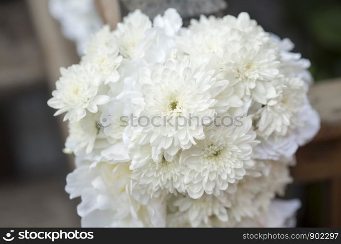 White wedding flower decorations