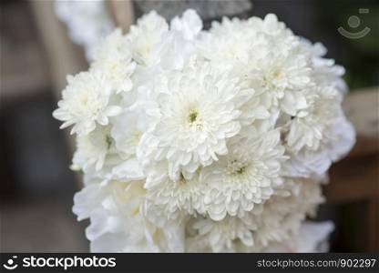 White wedding flower decorations