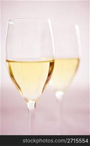 White wine in two glasses