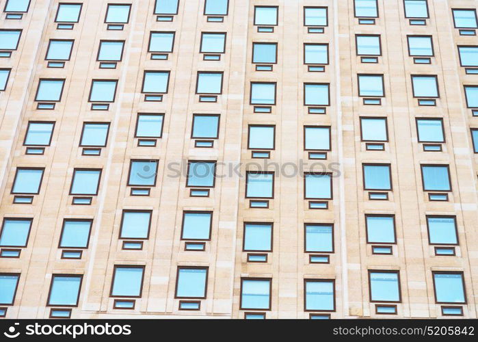 windows in the city of london home and office skyscraper building