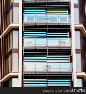 windows in the city of london home and office skyscraper building