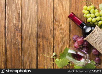 wine with red green grapes frame