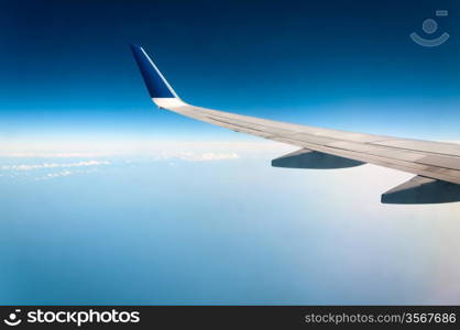 Wing aircraft in altitude during flight