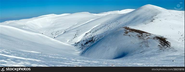 Winter mountain landscape (Ukraine, Carpathian Mt&rsquo;s, Svydovets Range).