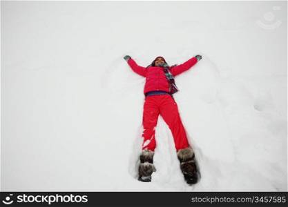 winter woman lay on snow