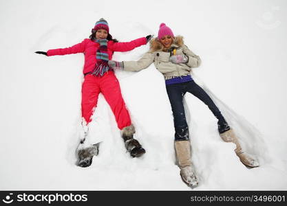 winter woman lay on snow