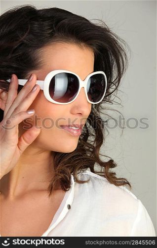 Woman with modern sunglasses
