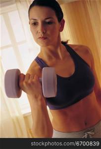 woman working with weights