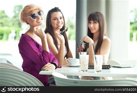 Women at a cafe.