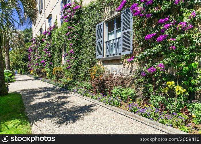 "wonderful gardens of lake Lago Maggiore, northern Itlay travel, "Isola madre""