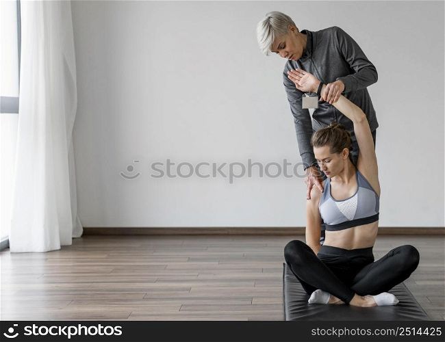 workout with personal trainer copy space