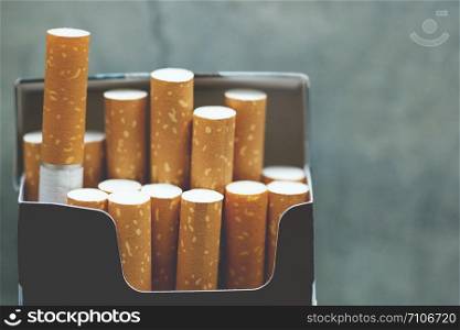 World Smoking Day is dangerous to health May cause lung cancer