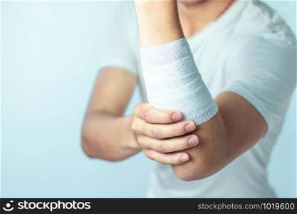 Wounds at the arm,bandages a hand wound pain medicine