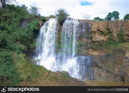 Xung Khoeng waterfall in Vietnam