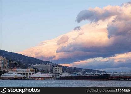 Yalta, pier at dawn. landscape
