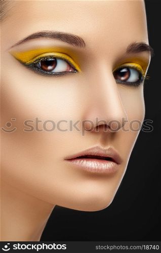 yellow eyeshadows