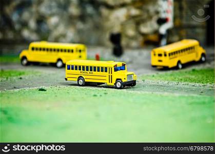 yellow school bus plastic and metal toy model