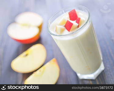 yogurt with red apple