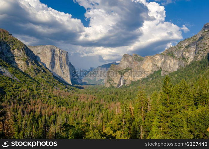 Yosemite National Park Valley summer landscape from Tunnel View. California, USA.