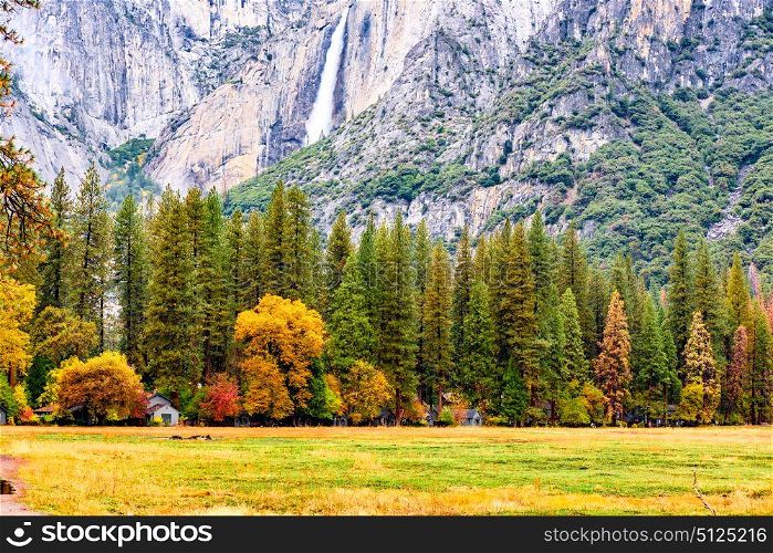 Yosemite National Park Valley with Yosemite Falls at cloudy autumn morning. California, USA.