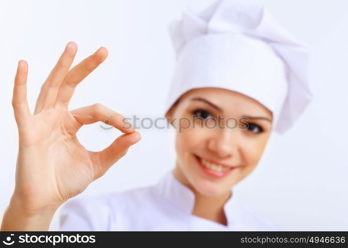 Young cook preparing food wearing a red apron. dp6pfFWPiVNN+fTY9gAFKSFCaOeCoLyOXPcZa5v6bAwhFYyGy1EdkHnfY83/Qkkyk4NuWm9Vnwumuahfwyn2N36HRztVE0NIN/W8d0y6BWXJ8cM4wWX7Da4bj9Ztj5SJMYBsGjmatPN0QdYxWBFA2hdKegyF3tHuJZqS2AJ5pN/NGqhPUy8f23kAZFwVy+aHtxMwen3GcTCZajZqQKjnrymJCyIaaa1XrBEIByJ+I0CimOi8wgXMmgwBpTGVu/+OJZ3rZ4aYV5Awgy55GvzERuLaAtG4kgXaelQ/kwXbtgWMQcD7kTJQ2RBqZpI4ZNYV