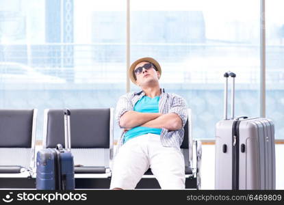 Young man travelling for his summer beach vacation