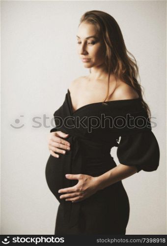 Young pregnant woman (ancient version)