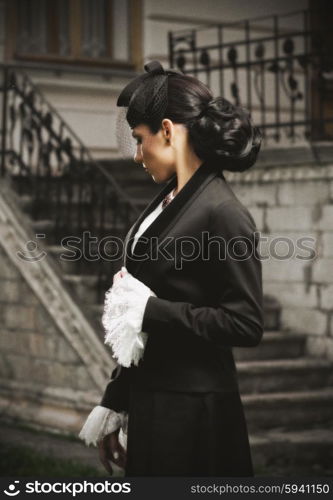 Young woman in ancient costume (ancient version)