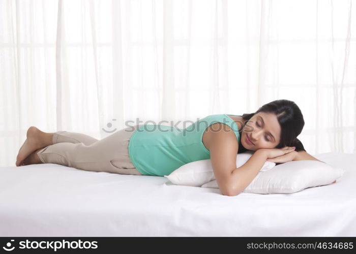 Young WOMEN sleeping